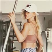 Entrenadora personal y diplmada en nutricion y dietetica ,ofrezco clases personales para todas las edades ,te animo y te ayudo obtener tu meta mas facil ,sea lo que sea ...Aumentar volumen muscular ,adelgazar , recuperación despues de una operación,enferm